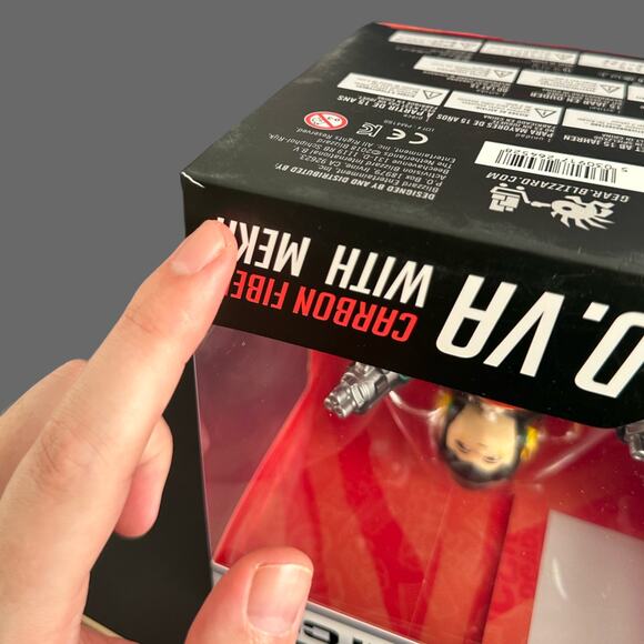 U.C.C. Distributing Overwatch D.VA Carbon Fiber with Meka Figurine NWT - Picture 6 of 8